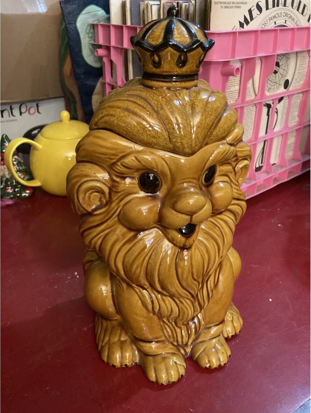 Vintage Ceramic Lion W/Crown Cookie Jar RARE ITEM